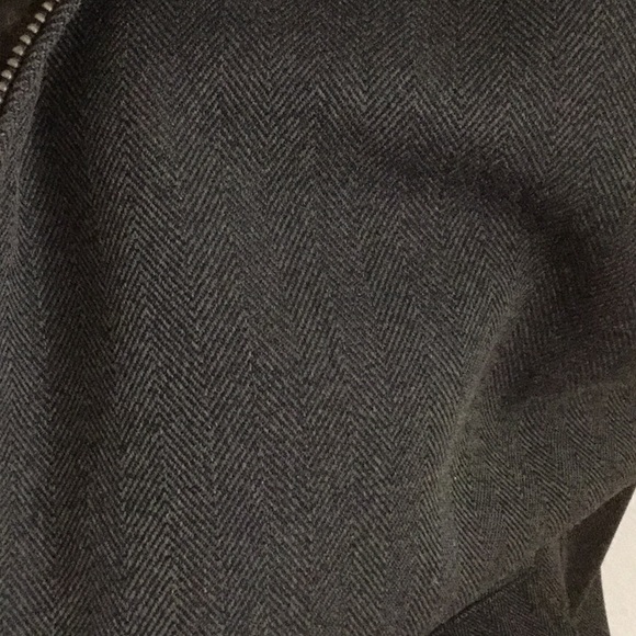 Tommy Hilfiger Vest - Picture 6 of 8